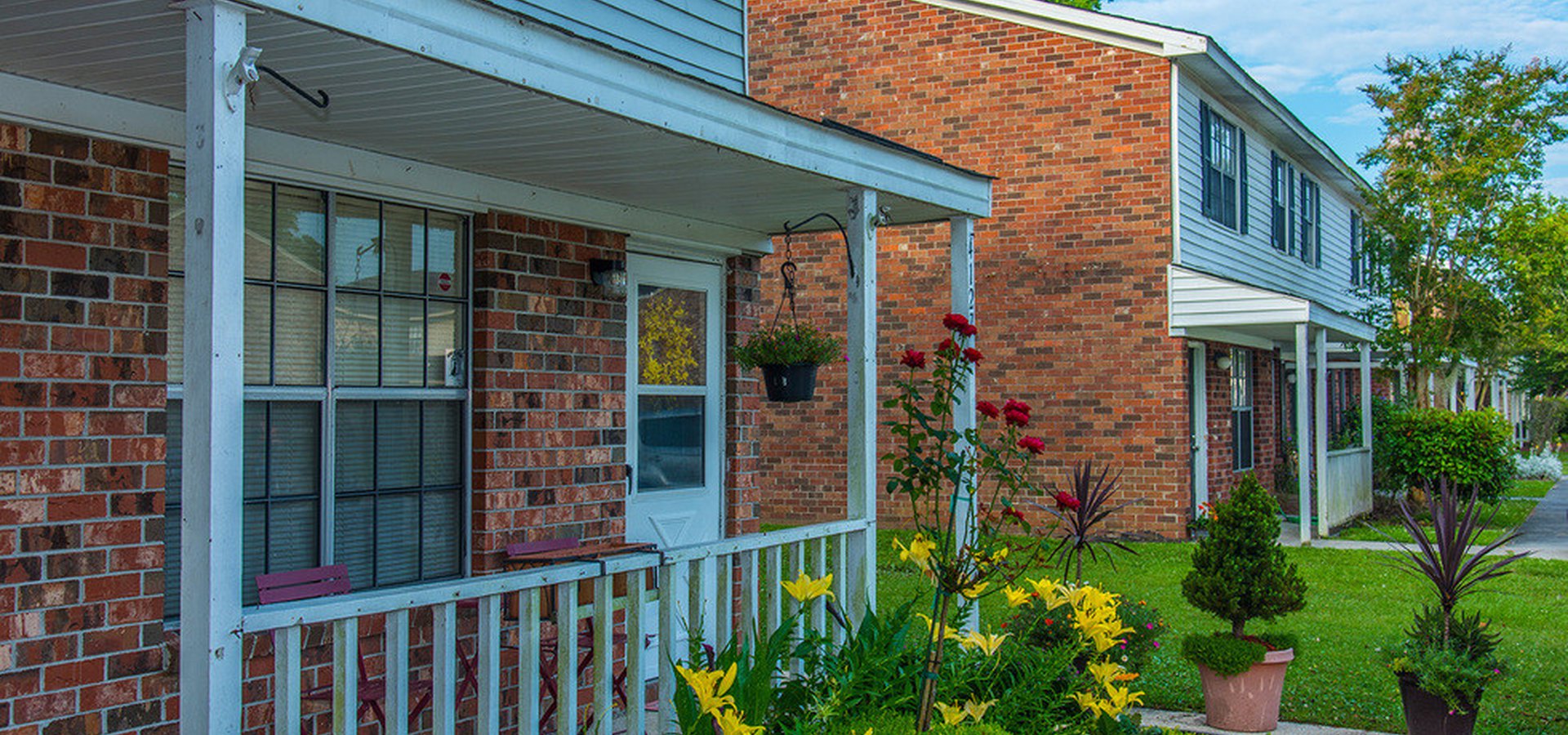 KRC Northlake Townhomes exterior view